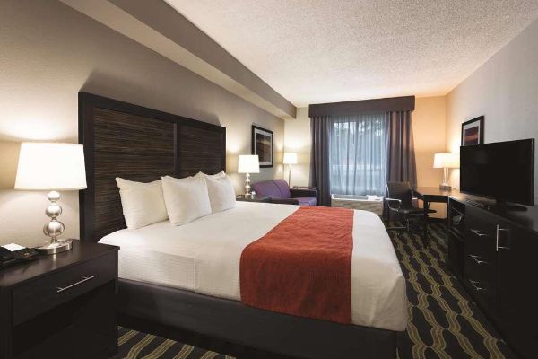 La Quinta Inn Ste Lynchburg at Liberty U